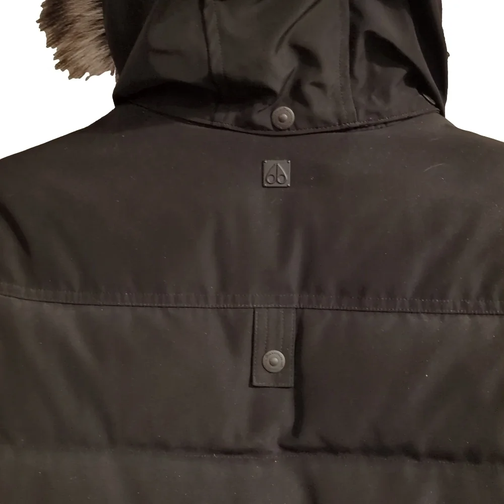 Moose Knuckles Alberta Women’s Parka – Size L, NWT, Black, Goose-Down, Fox Fur - Picture 11 of 16